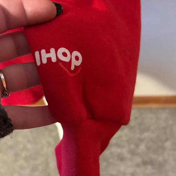 IHOP Red Pancakes Graphic Pullover Long Sleeve Sweat Shirt. Size Medium - Picture 2 of 7